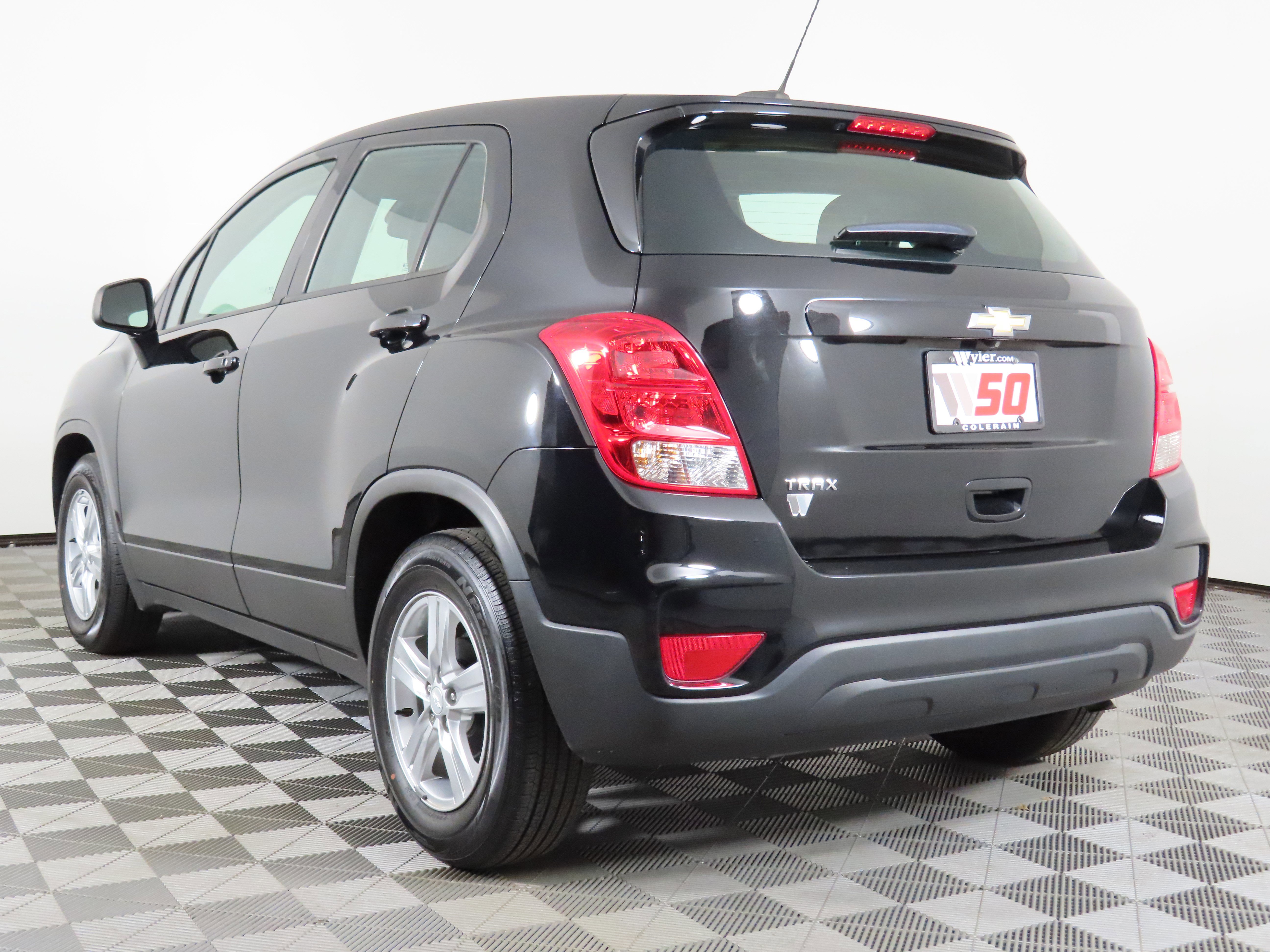 Used 2019 Chevrolet Trax LS image 34