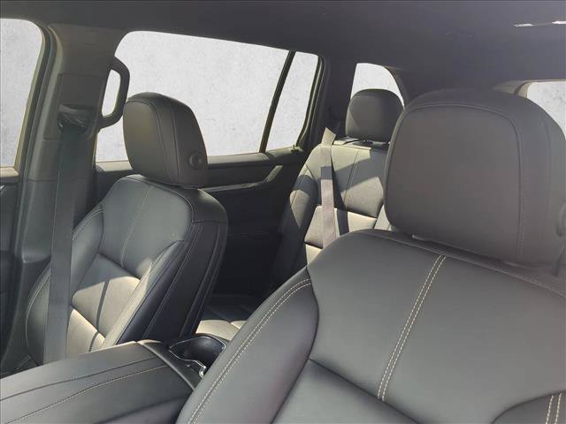 Used 2025 GMC Acadia Elevation w/ Elevation Premium Package FWD image 14