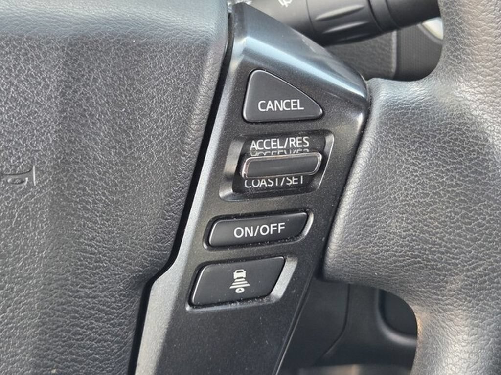 Used 2023 Nissan Frontier SV w/ Technology Package RWD image 25