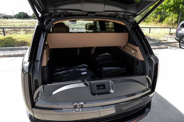 New 2026 Land Rover Range Rover Long Wheelbase Autobiography AWD/4WD image 71