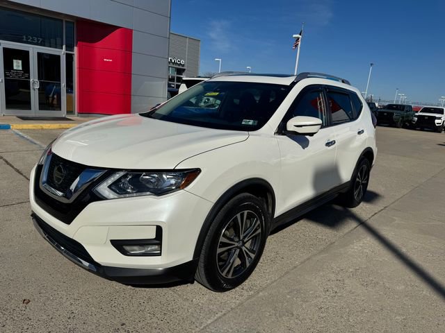 Used 2020 Nissan Rogue SV w/ Sun & Sound Touring Package image 20