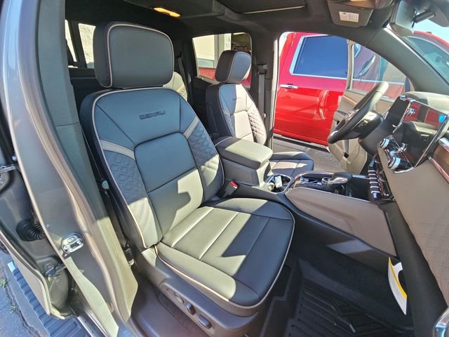 New 2026 GMC Canyon Denali image 17