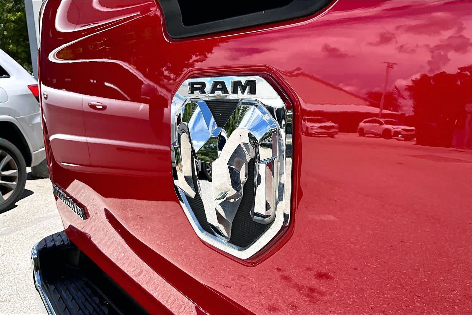Used 2024 RAM 1500 Big Horn RWD image 31