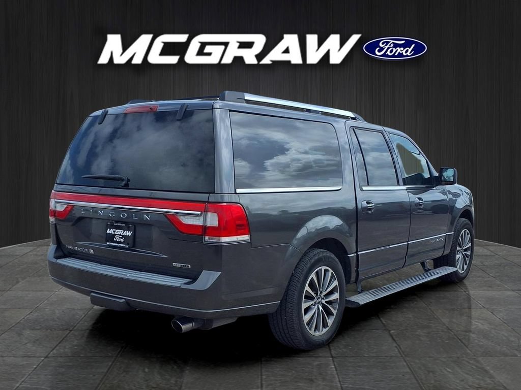 Used 2015 Lincoln Navigator L 2WD image 5