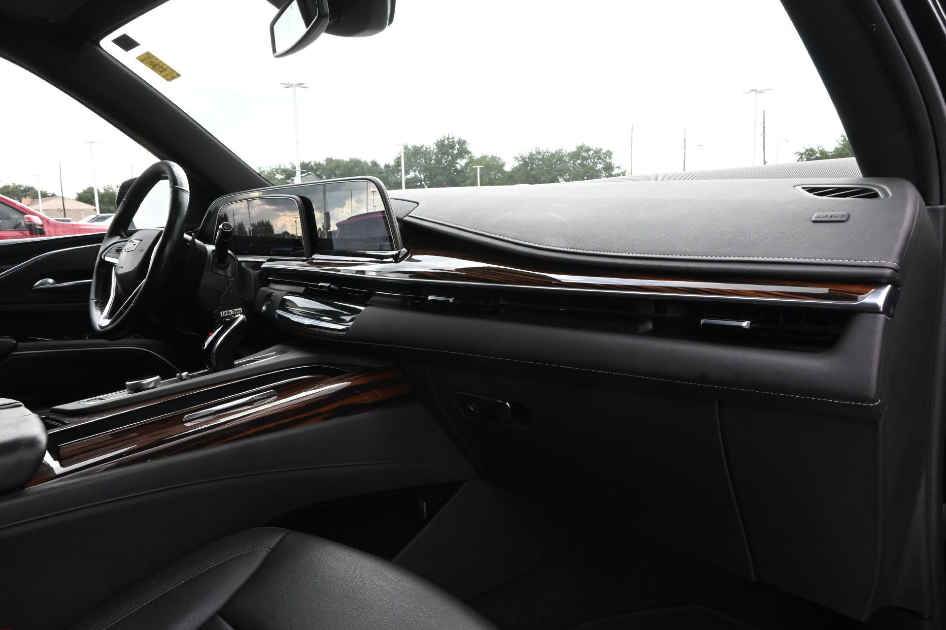 Certified 2022 Cadillac Escalade ESV Luxury RWD image 23