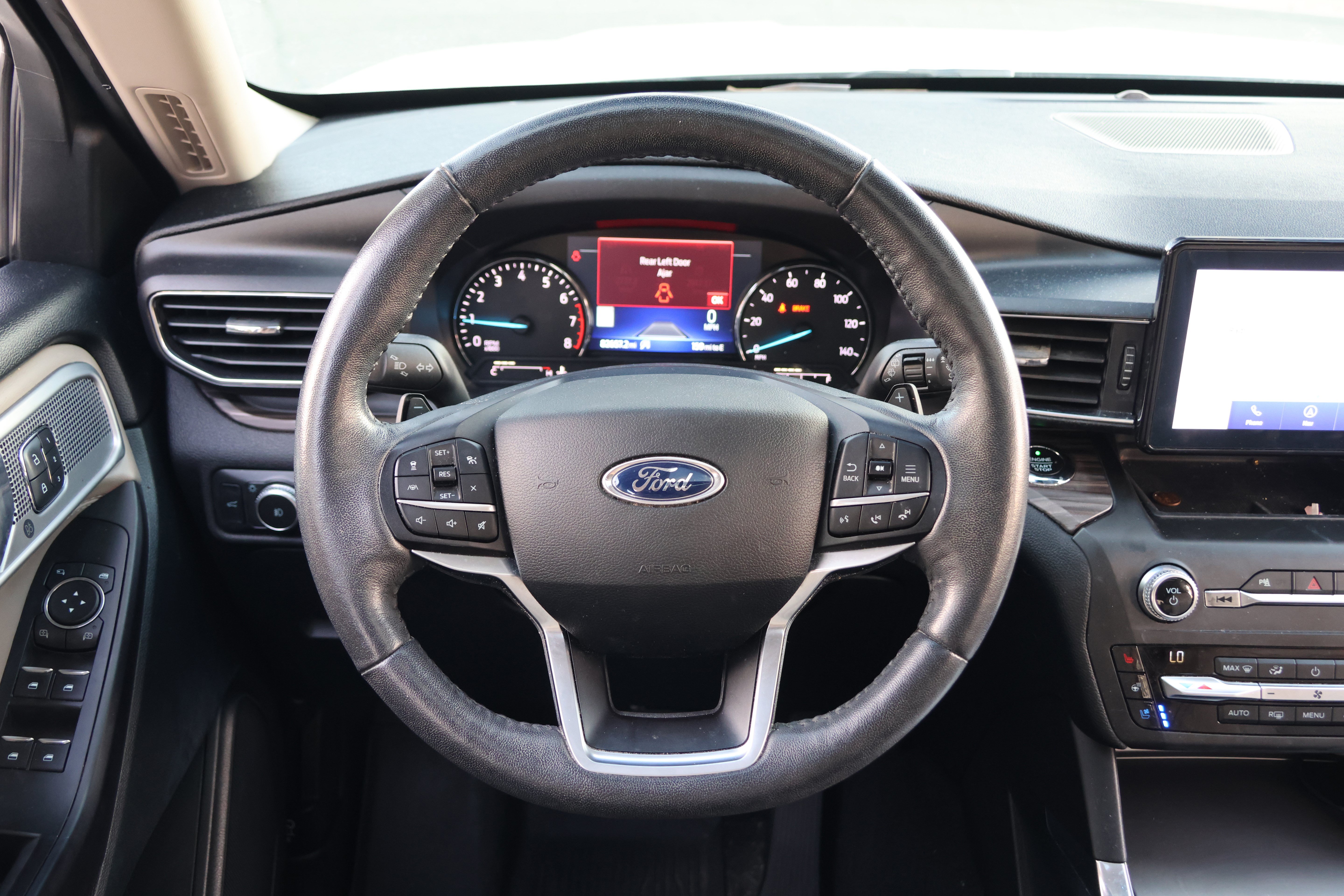Used 2020 Ford Explorer Limited RWD image 17