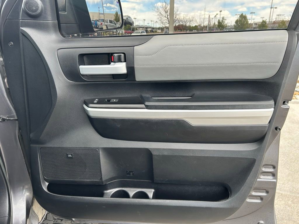 Used 2017 Toyota Tundra Limited w/ Limited Premium Package AWD/4WD image 32