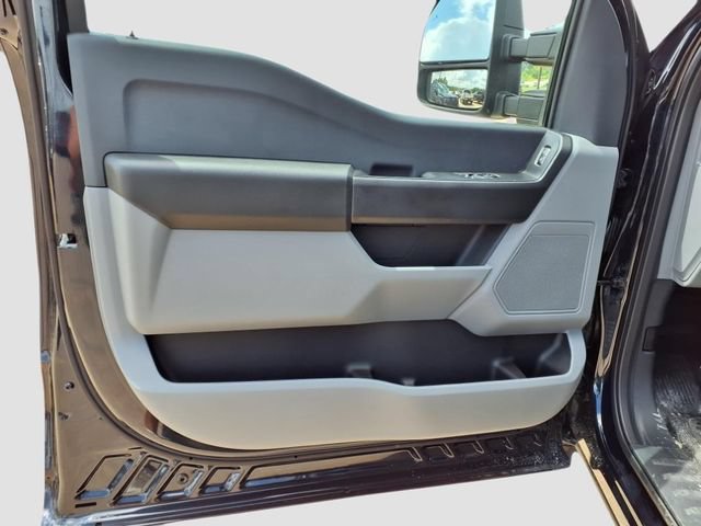 New 2025 Ford F250 XL w/ 360-Degree Camera Package RWD image 21