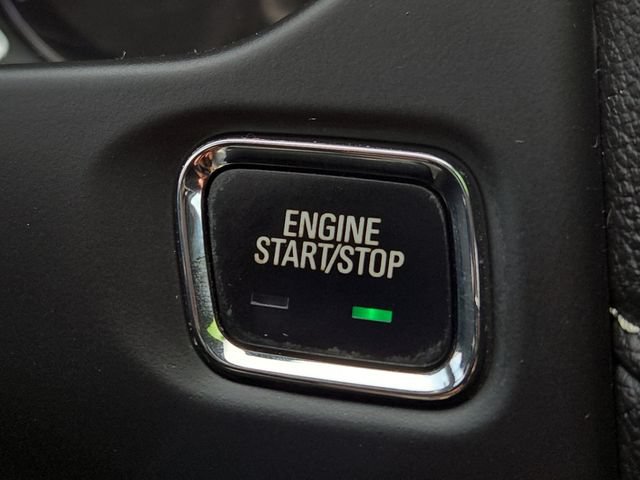 Used 2020 GMC Acadia SLE w/ Driver Convenience Package FWD image 24