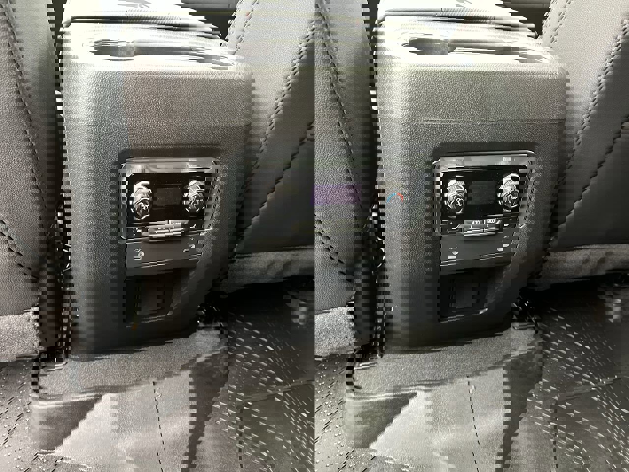 Certified 2024 Chevrolet Suburban RST w/ Luxury Package image 14