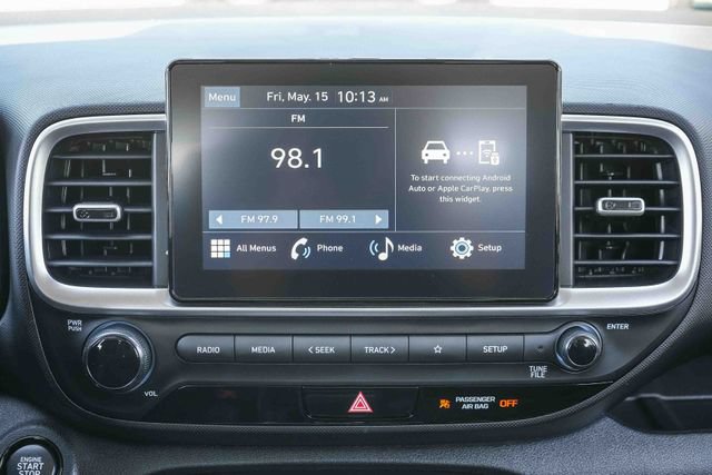 Used 2025 Hyundai Venue SEL FWD image 17