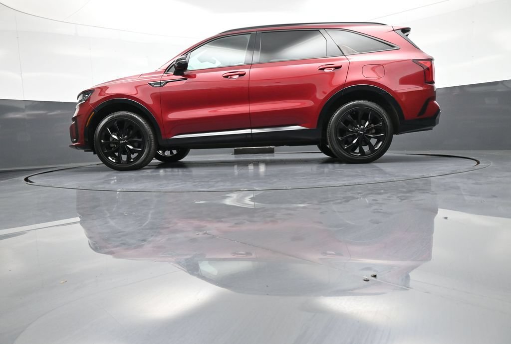 Certified 2023 Kia Sorento SX AWD/4WD image 35