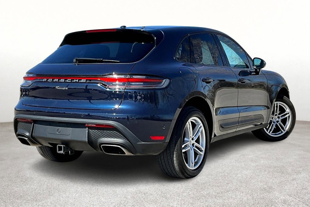 Used 2022 Porsche Macan image 2