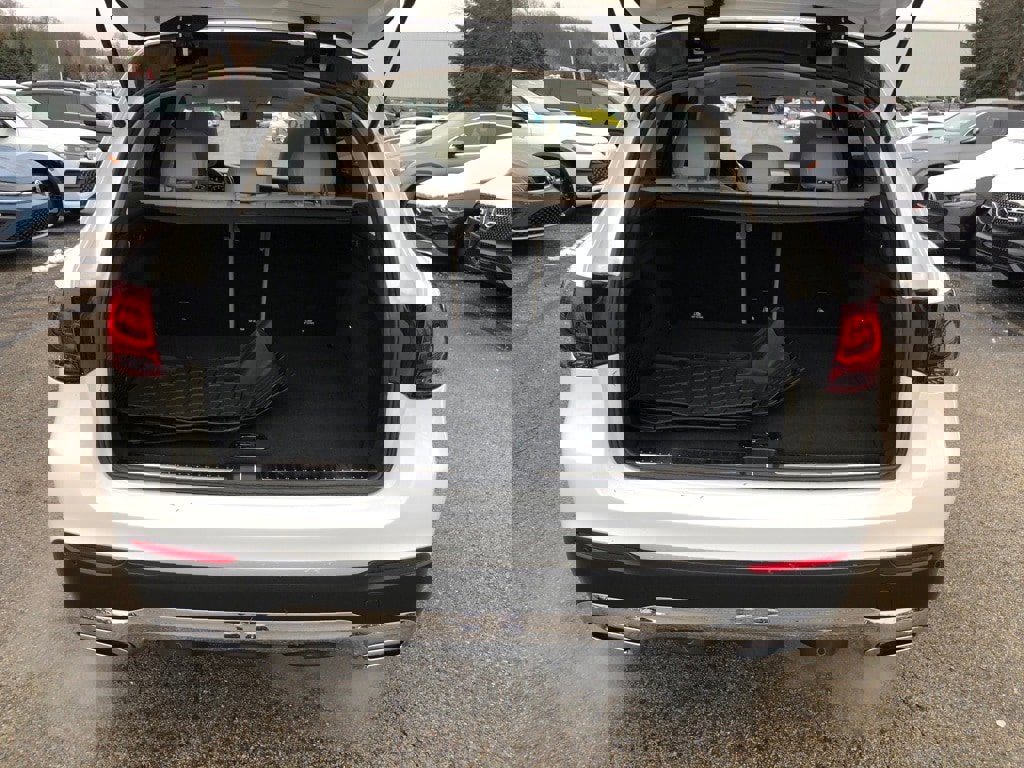 Used 2022 Mercedes-Benz GLC 300 4MATIC image 37