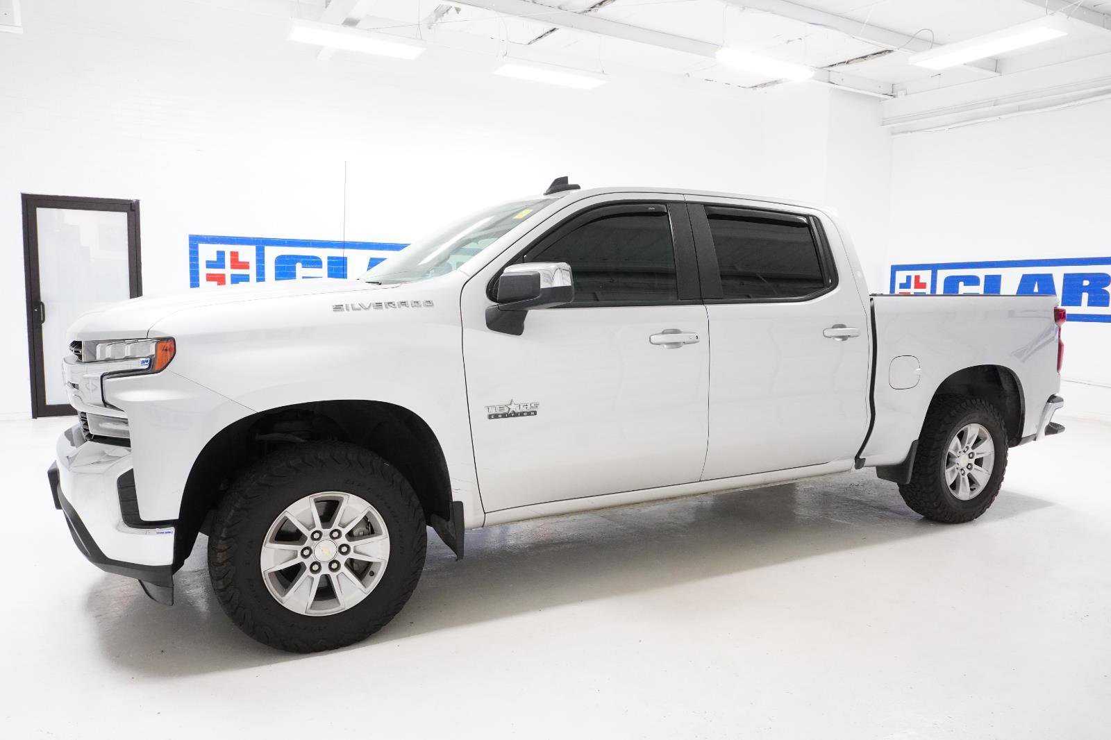 Used 2020 Chevrolet Silverado 1500 LT w/ Texas Edition image 8