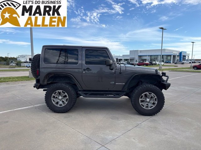 Used 2016 Jeep Wrangler Rubicon w/ Power Convenience Group AWD/4WD image 6
