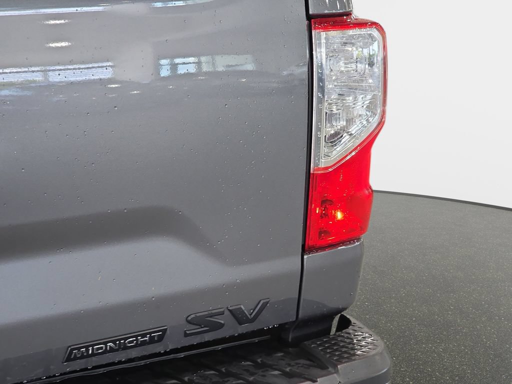 Used 2024 Nissan Titan SV w/ SV Convenience Package RWD image 23