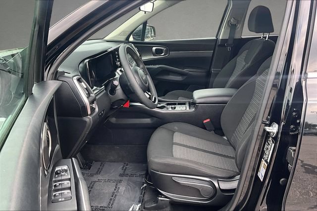 Used 2023 Kia Sorento LX FWD image 22