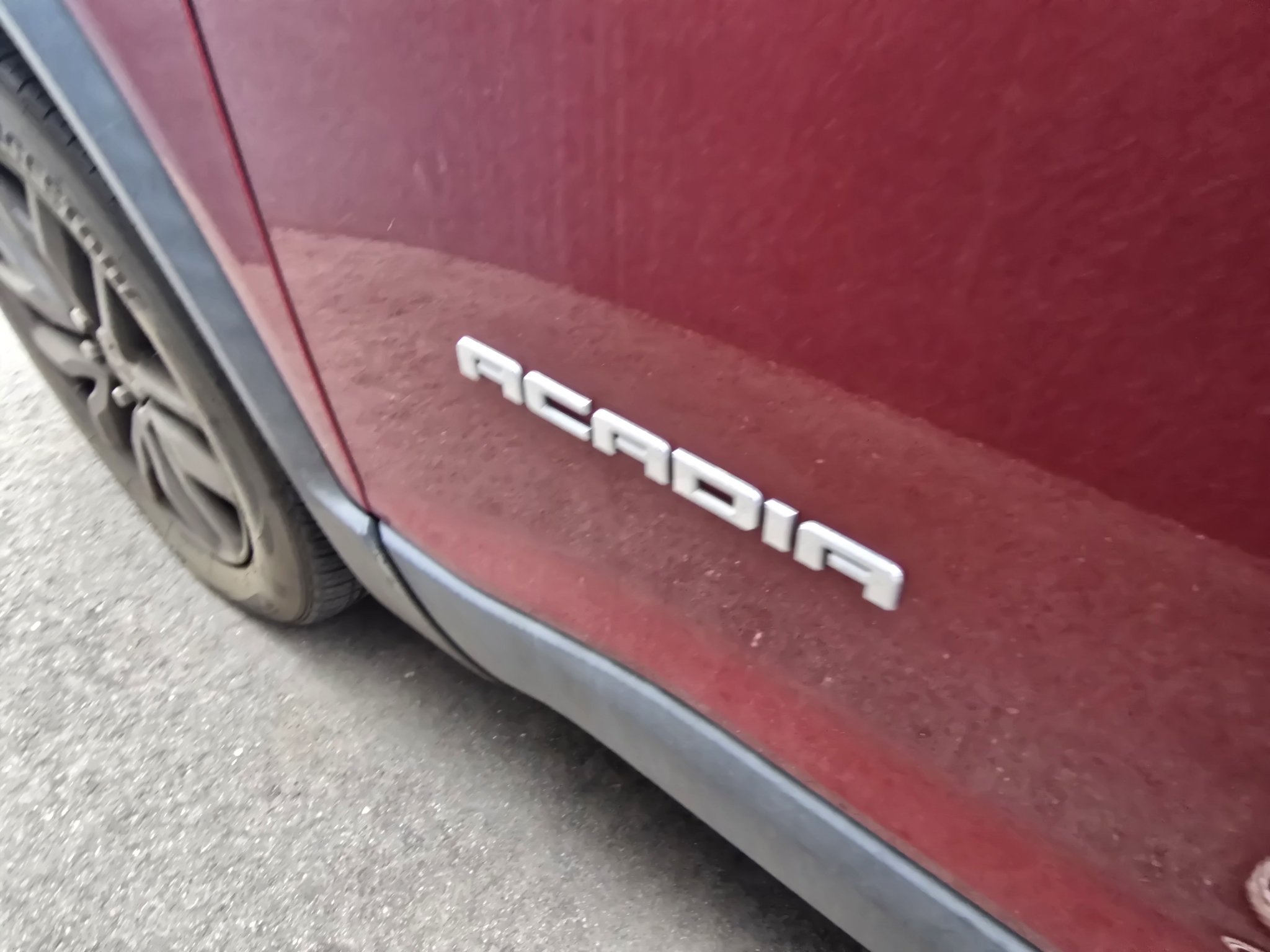 Used 2019 GMC Acadia SLT FWD image 9