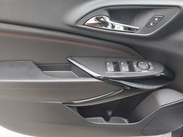 New 2026 Chevrolet Trax RS w/ Sunroof Package image 21