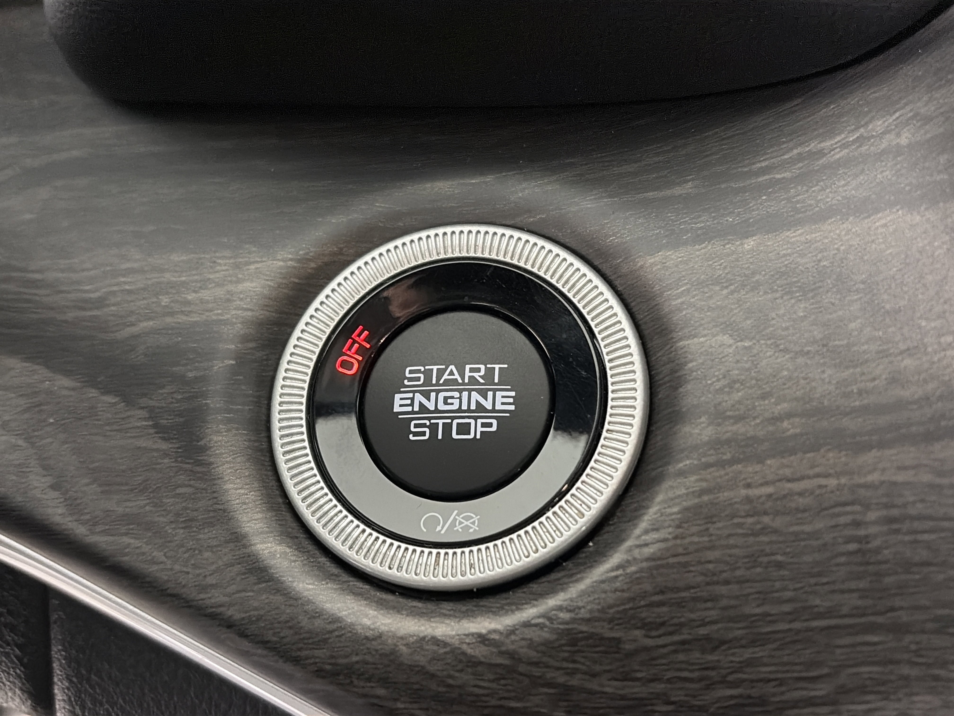 Used 2023 Jeep Grand Cherokee L Limited w/ Trailer Tow Group (B) image 34