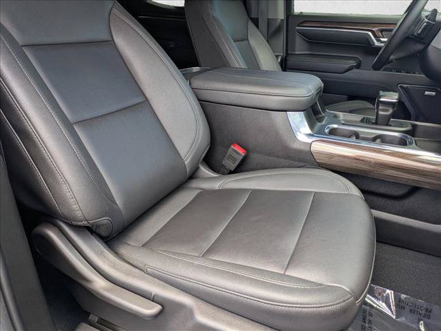 Used 2024 Chevrolet Silverado 1500 RST w/ Redline Edition AWD/4WD image 21