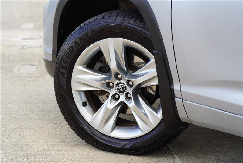 Used 2016 Toyota Highlander Limited AWD/4WD image 20