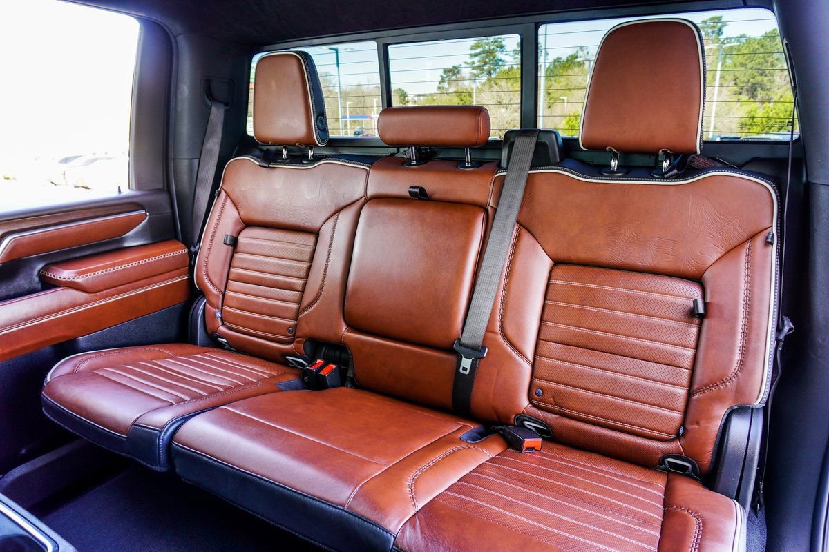 Used 2024 GMC Sierra 2500 Denali Ultimate image 40