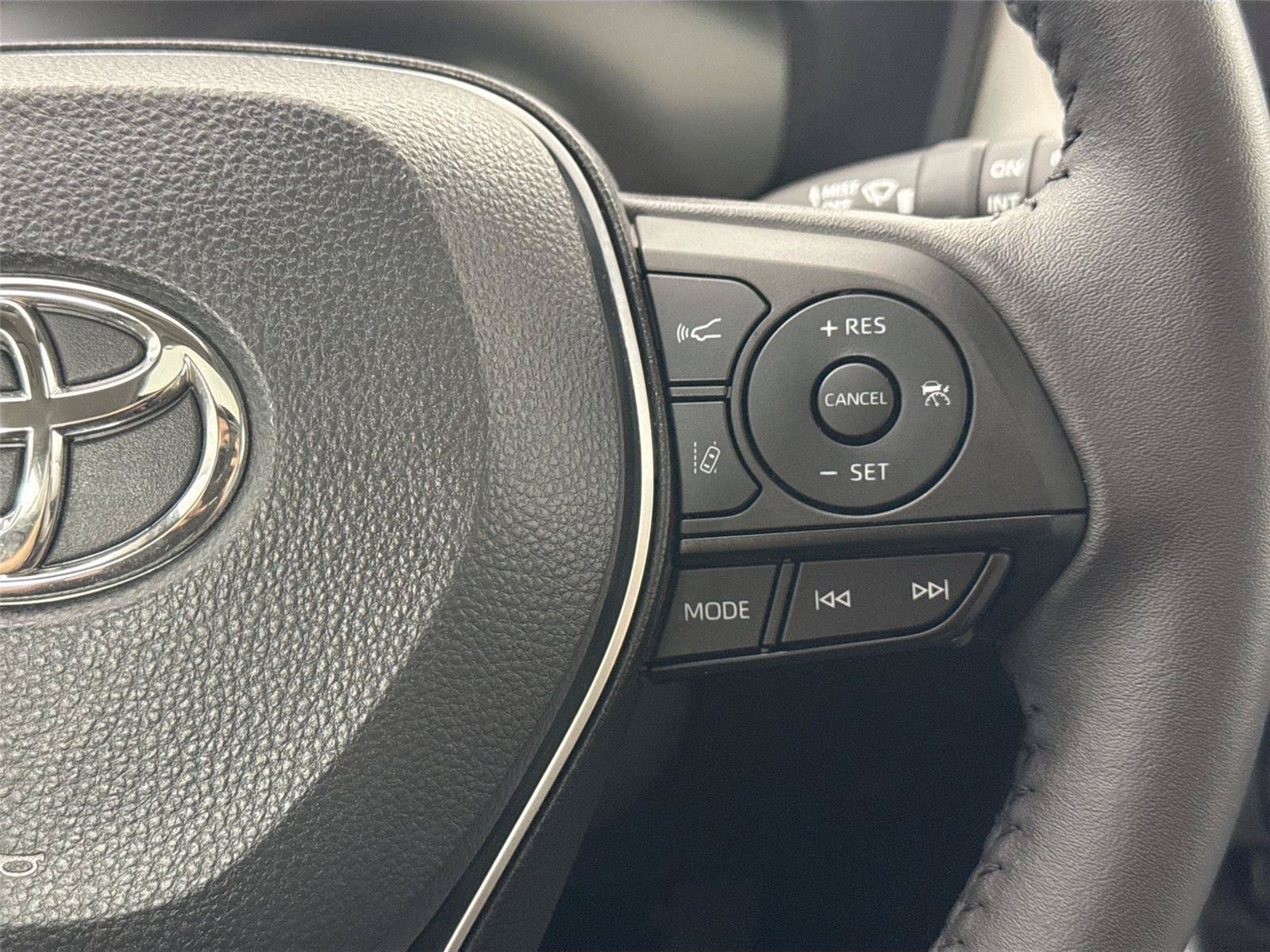 Certified 2025 Toyota RAV4 Limited FWD image 20