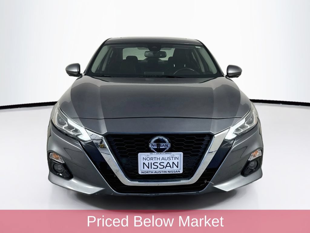 Used 2019 Nissan Altima 2.5 Platinum FWD image 2