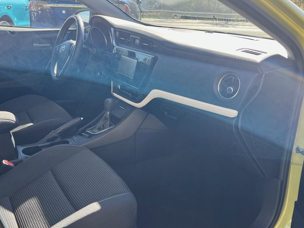 Used 2018 Toyota Corolla iM image 20