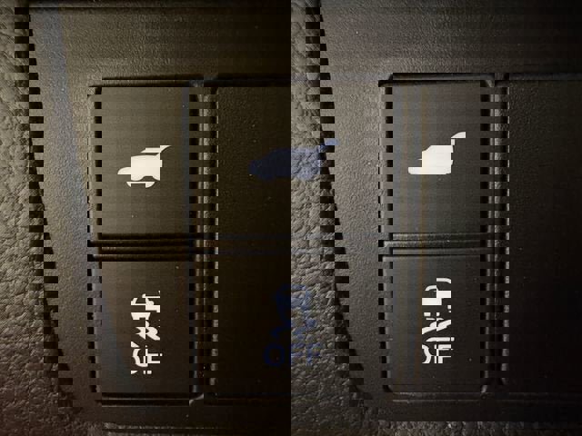 Used 2025 Honda CR-V Sport-L image 16