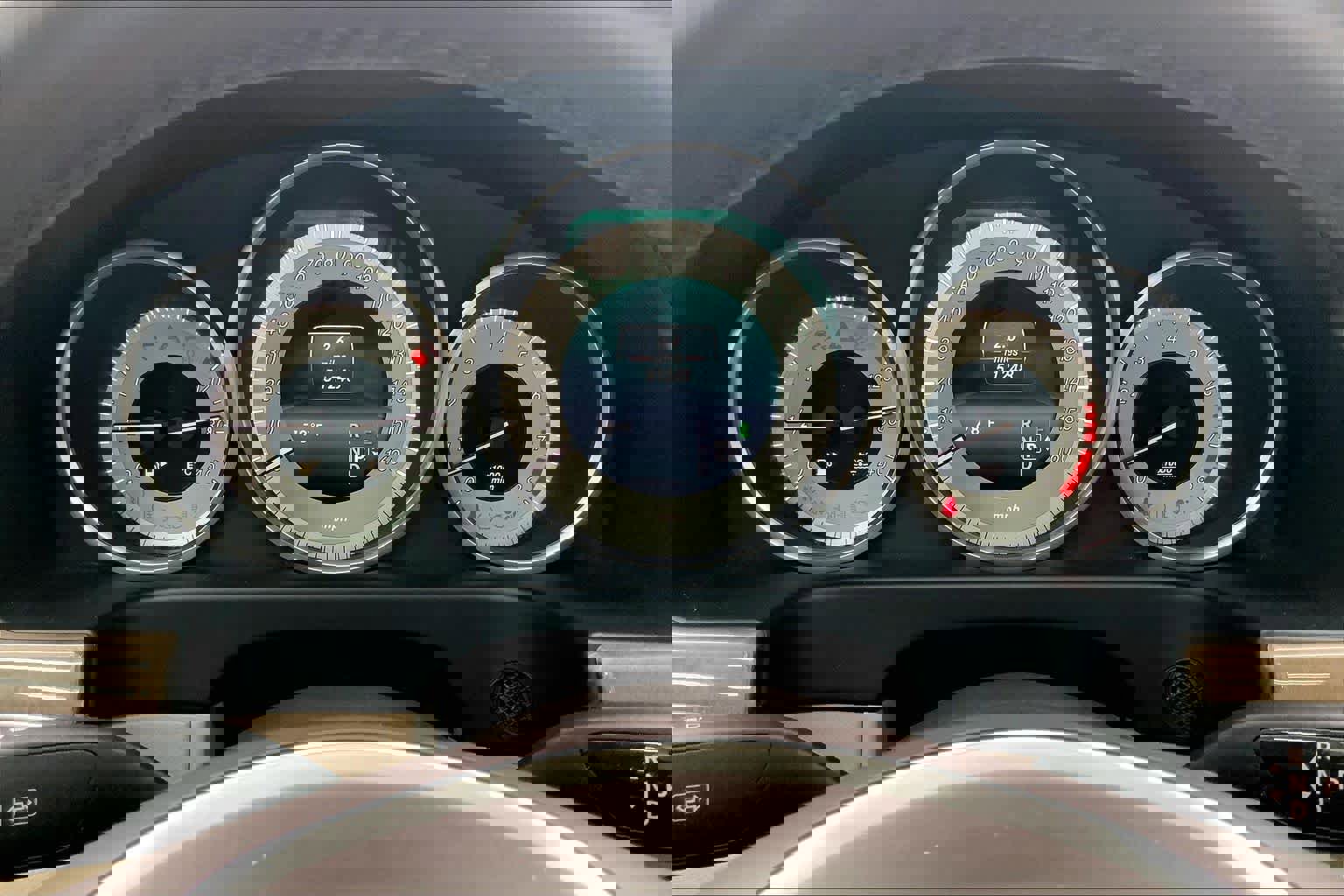 Used 2016 Mercedes-Benz E 350 Sedan image 22