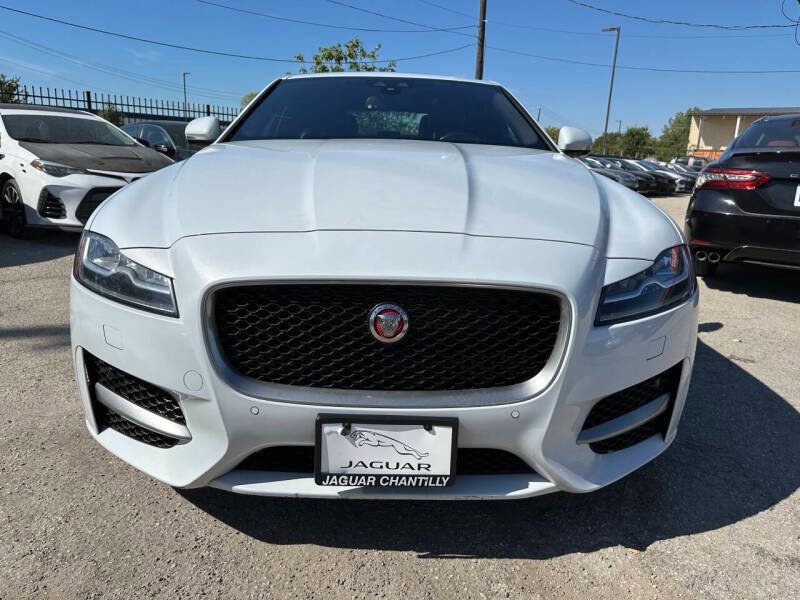Used 2016 Jaguar XF R-Sport image 2