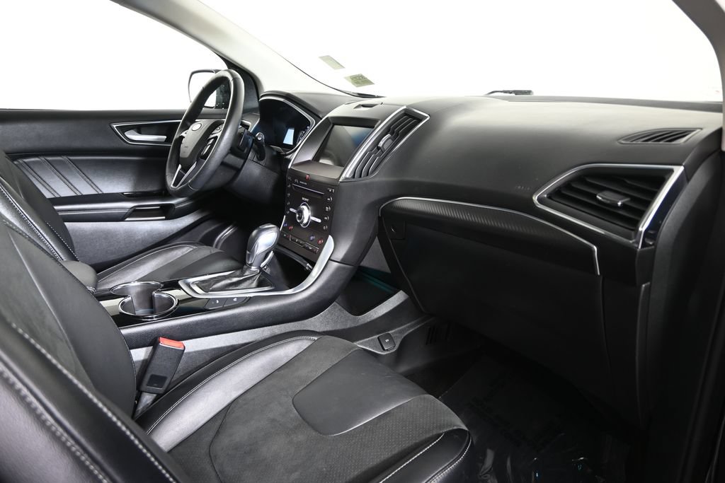 Used 2018 Ford Edge Sport w/ Equipment Group 401A AWD/4WD image 15