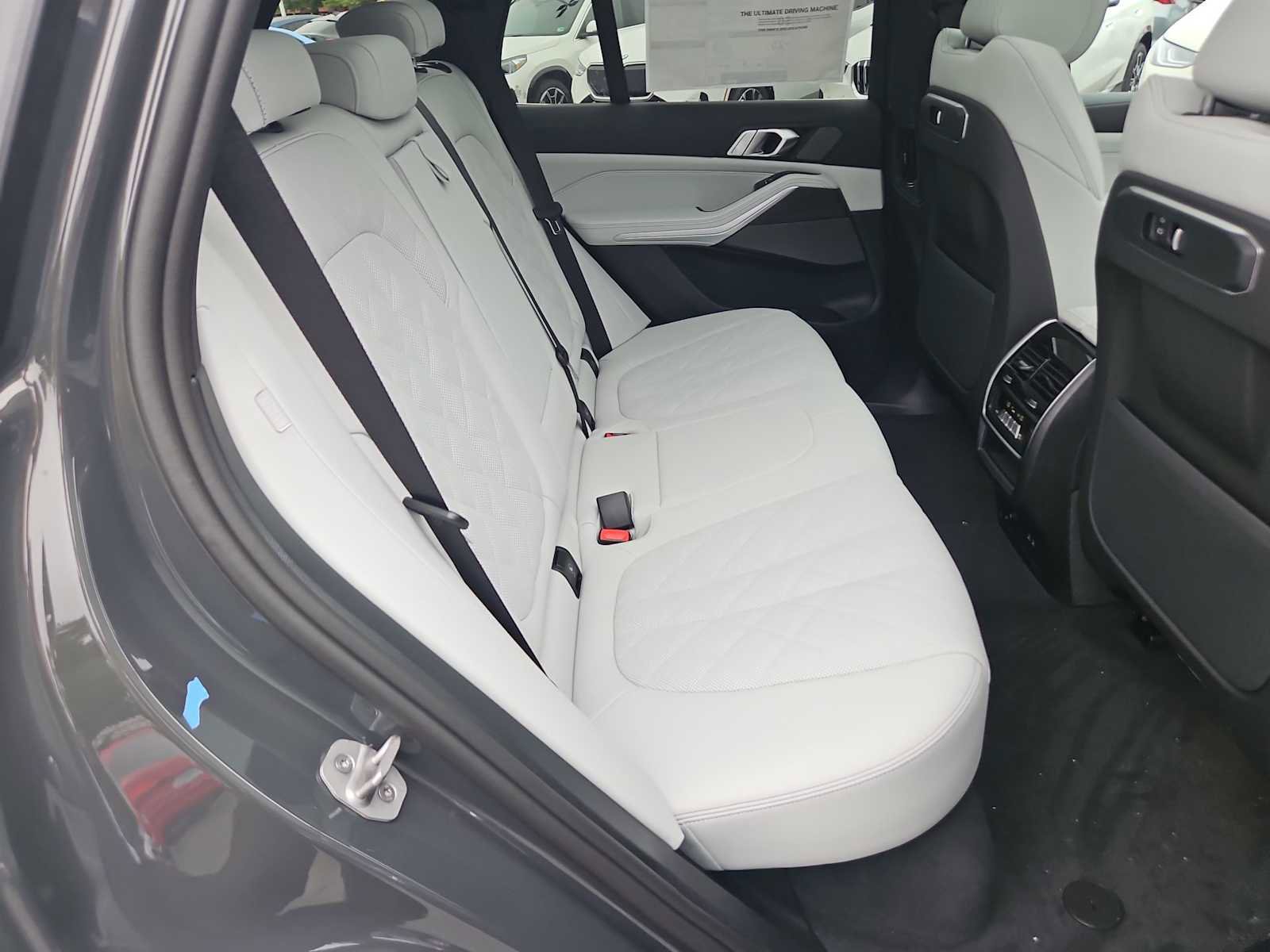 Used 2026 BMW X5 xDrive40i image 21