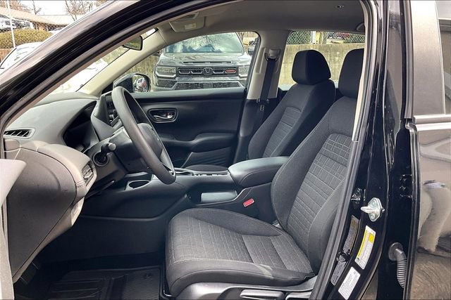 Certified 2025 Honda HR-V LX image 18