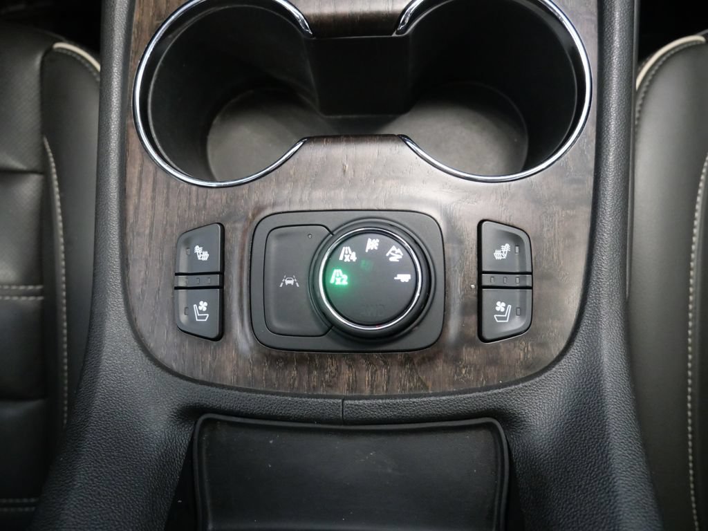 Used 2022 GMC Acadia Denali w/ Denali Ultimate Package AWD/4WD image 37