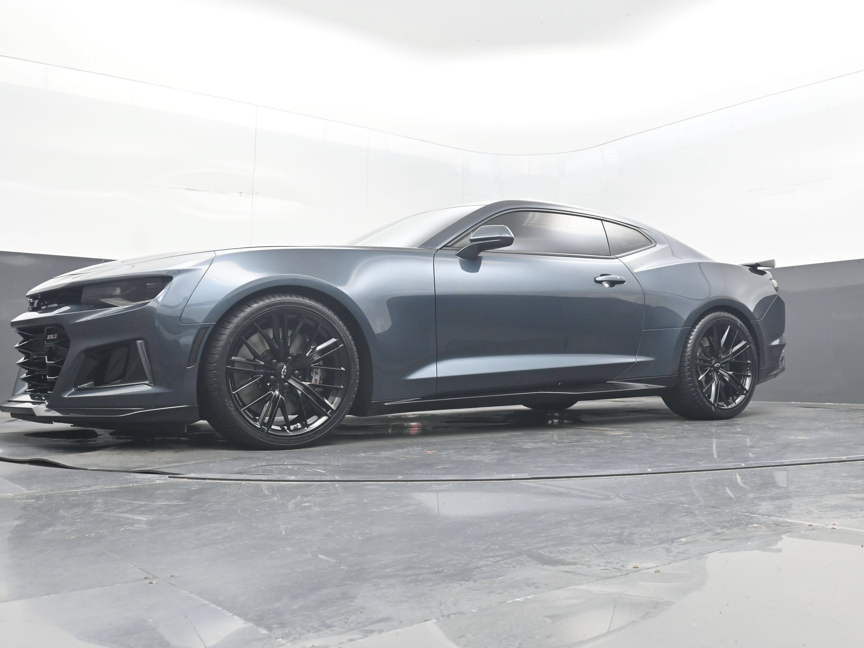 Used 2021 Chevrolet Camaro ZL1 w/ LPO, ZL1 Protection Package RWD image 32