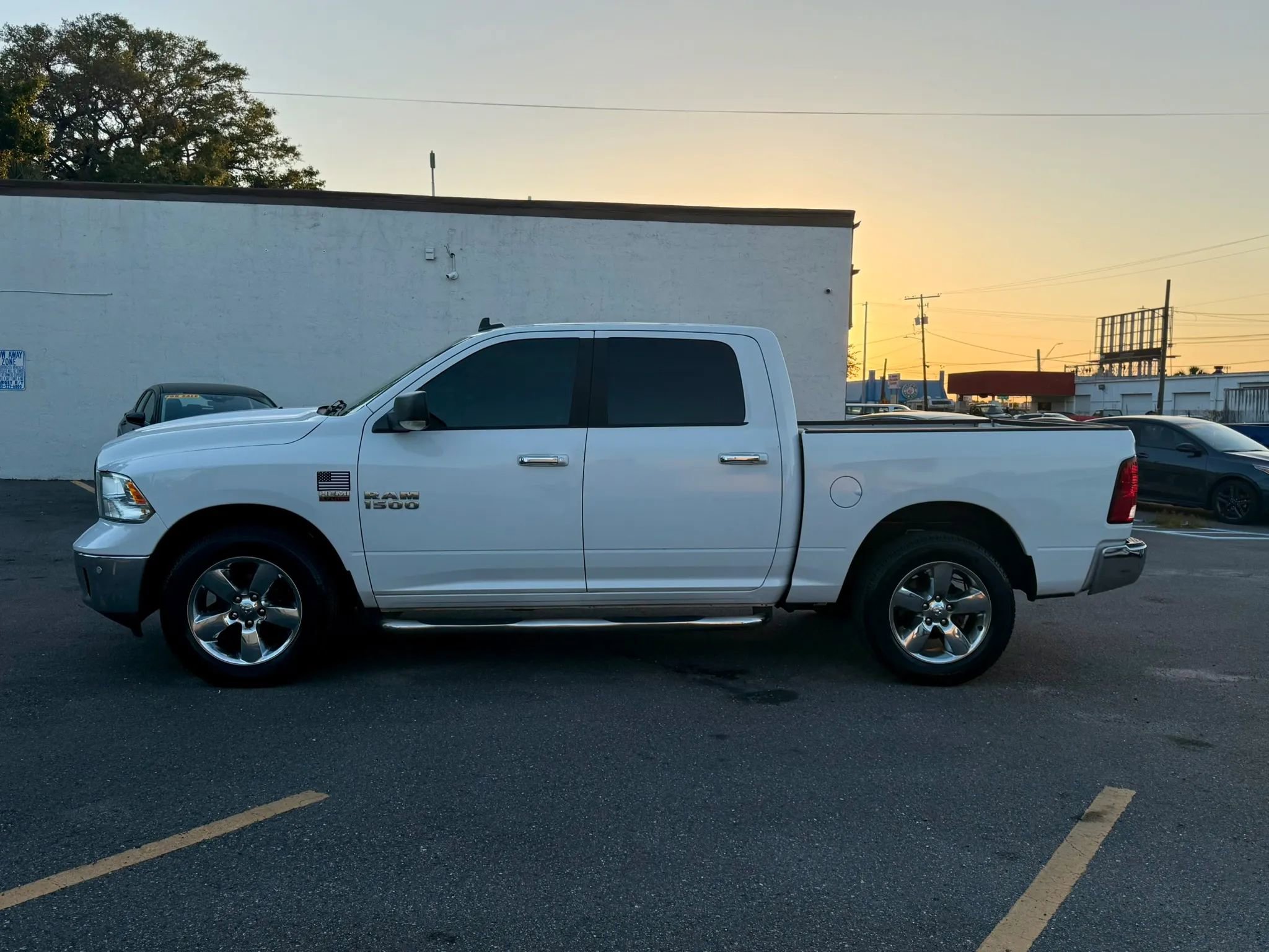 Used 2016 RAM 1500 Big Horn AWD/4WD image 2