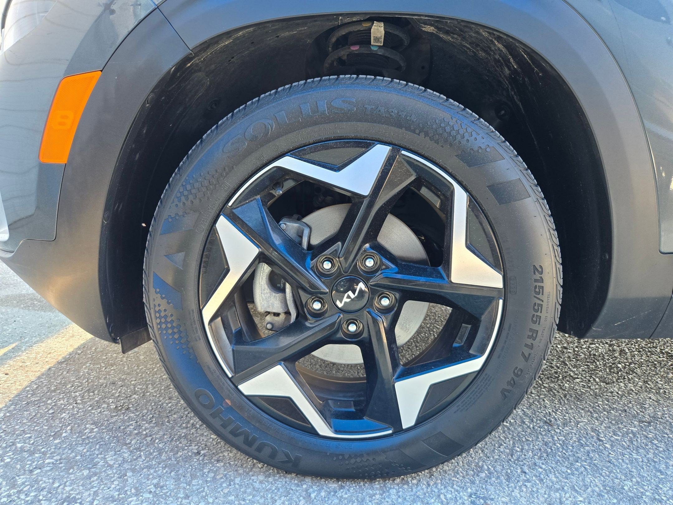 Used 2024 Kia Seltos EX FWD image 26