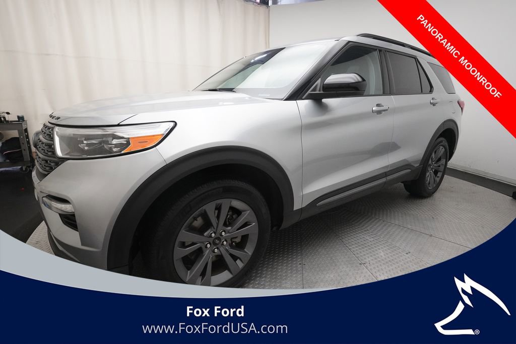 Used 2023 Ford Explorer XLT w/ Equipment Group 202A AWD/4WD image 1