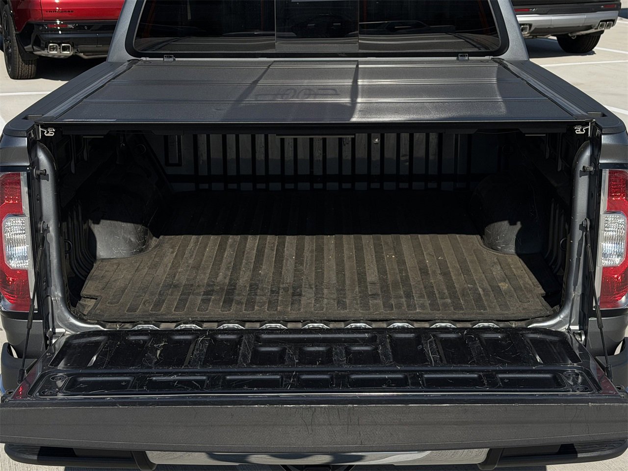 Used 2018 GMC Canyon SLT w/ Driver Alert Package image 27