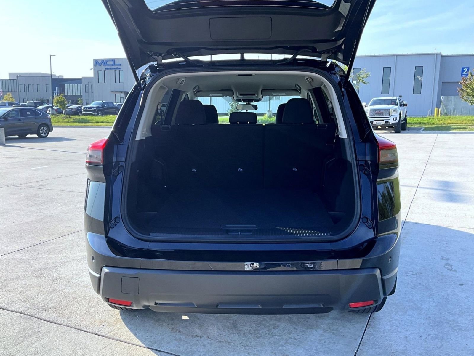 New 2026 Nissan Rogue S image 10