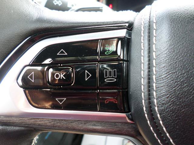 Used 2022 Jeep Grand Cherokee Overland w/ Adv Protech Group III image 26