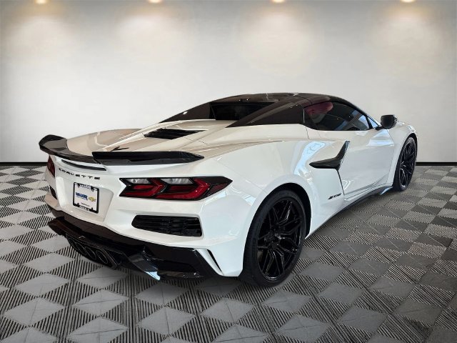 Used 2026 Chevrolet Corvette Z06 w/ Battery Protection Package RWD image 4