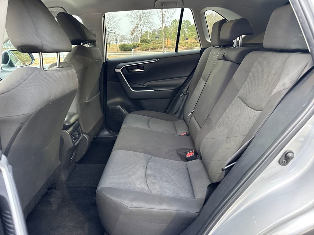 Used 2022 Toyota RAV4 XLE image 26