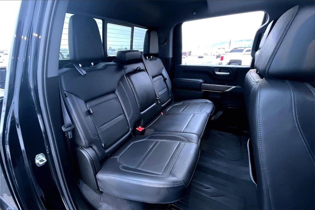 Used 2021 GMC Sierra 3500 Denali w/ Denali Ultimate Package image 28