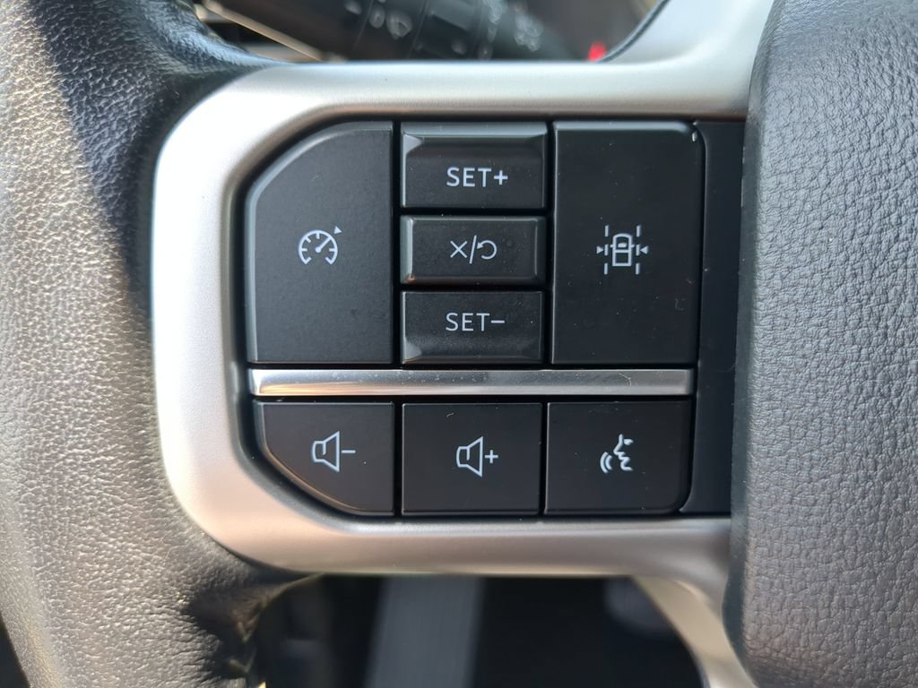 Certified 2024 Ford Expedition XLT RWD image 31