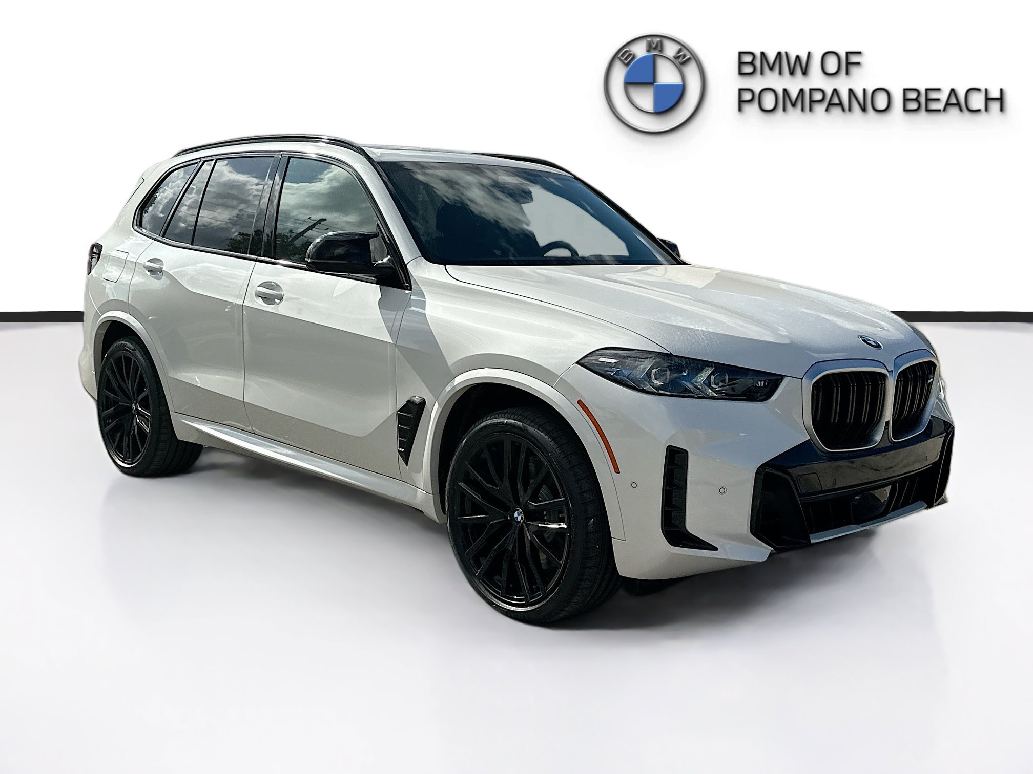 New 2026 BMW X5 M60i